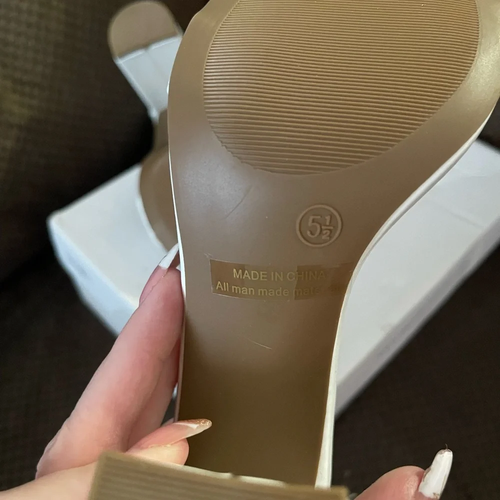 Womens Dream Paris white high heels, brand new size 5 1/2 with dust bag - Picture 7 of 8